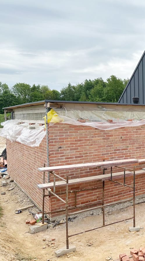 dom z cegły na jurze