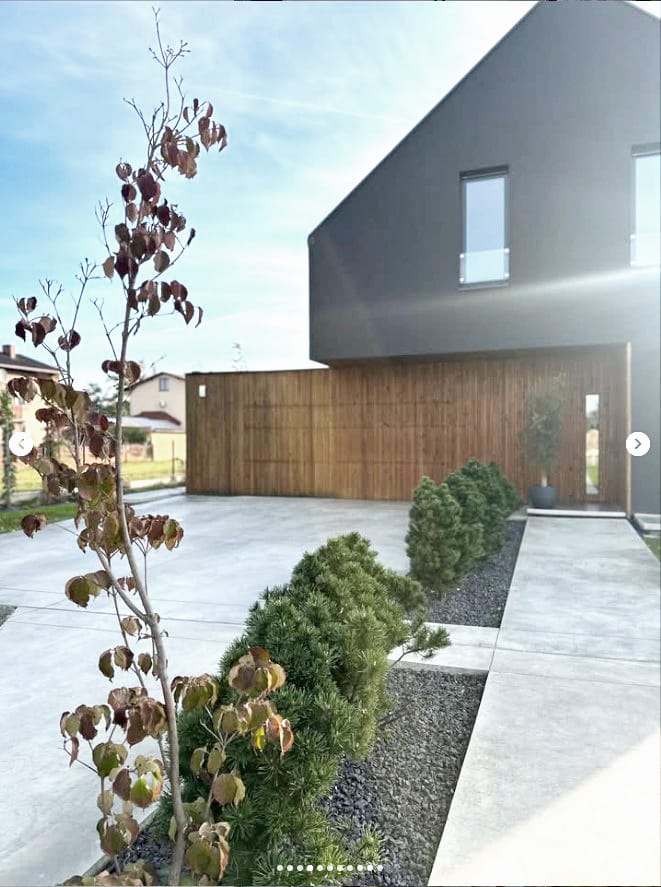 DOM Z WYCIĘCIAMI - MYSŁOWICE